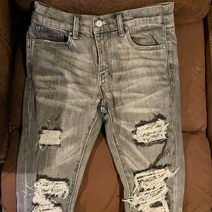 Mnml distressed jeans